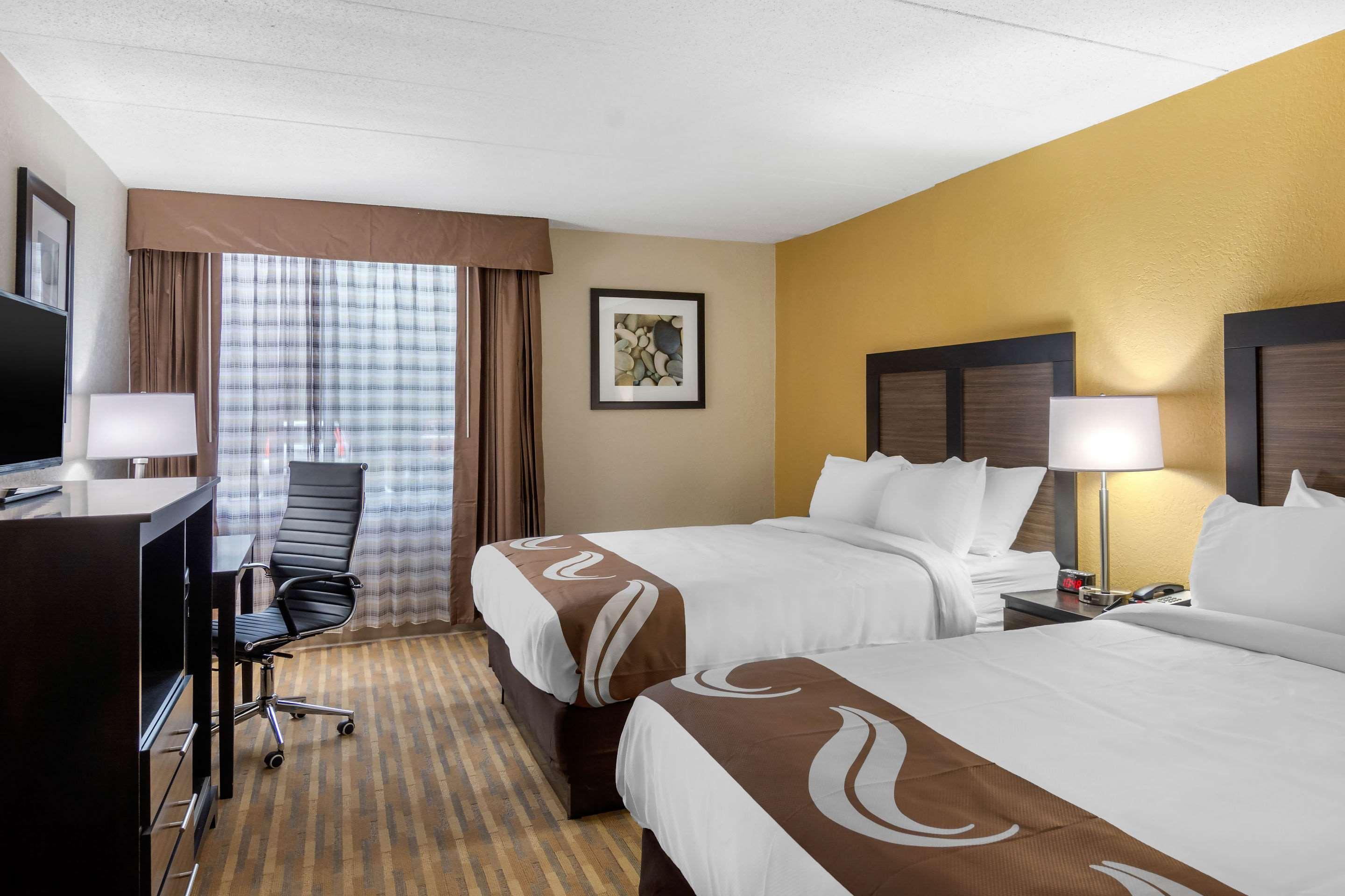 Hotel & 2*